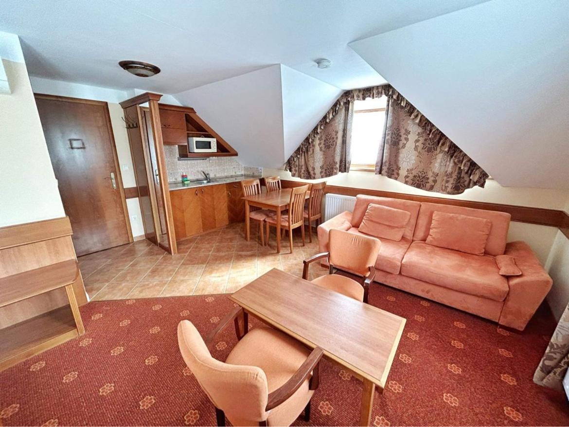 Fonix Wellness *** 1 A Epulet Bed & Breakfast Heviz Bagian luar foto