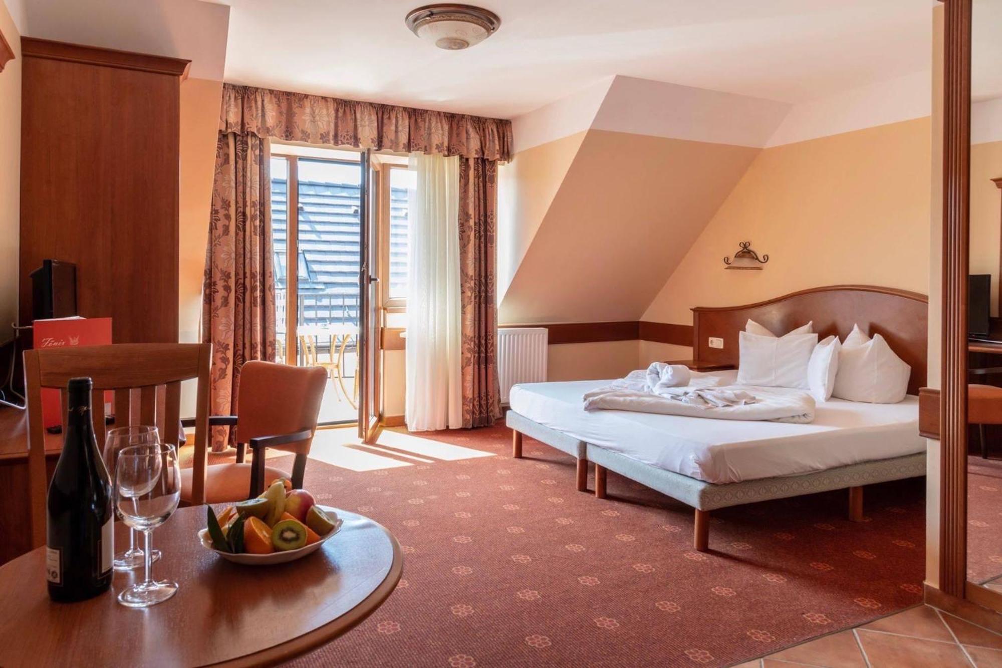Fonix Wellness *** 1 A Epulet Bed & Breakfast Heviz Bagian luar foto